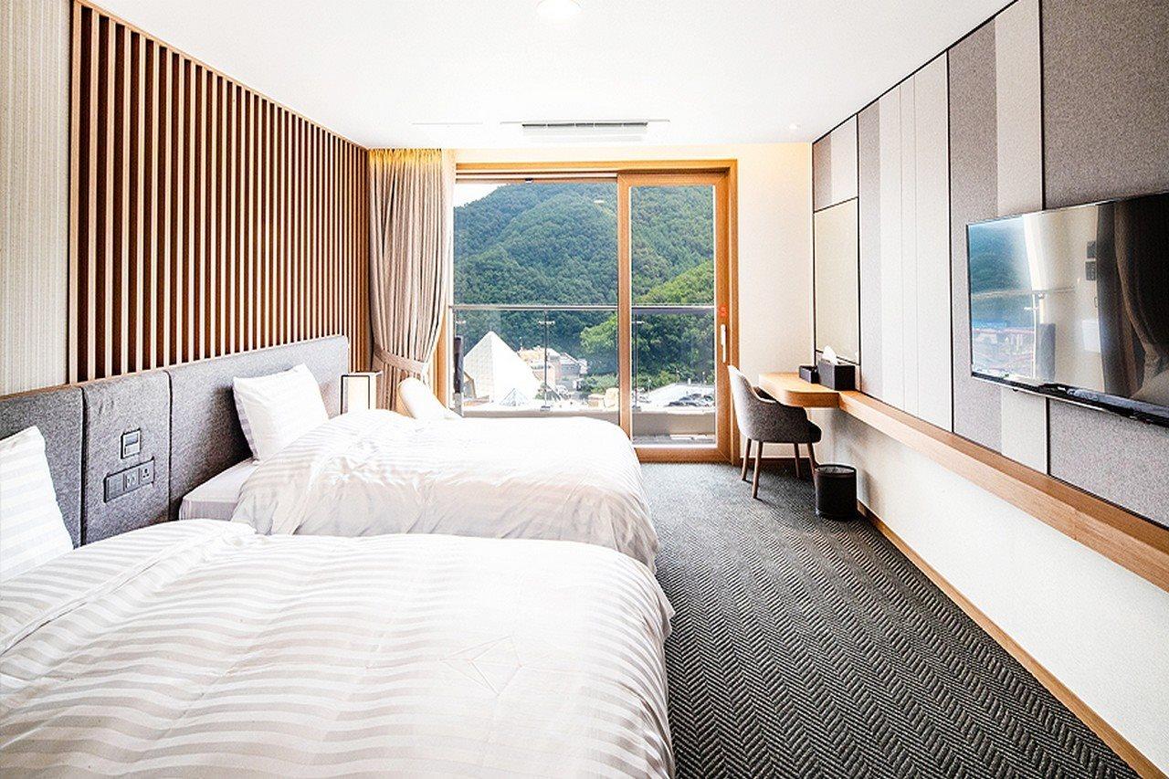 Vivaldi Park Hotell Hongcheon Exteriör bild