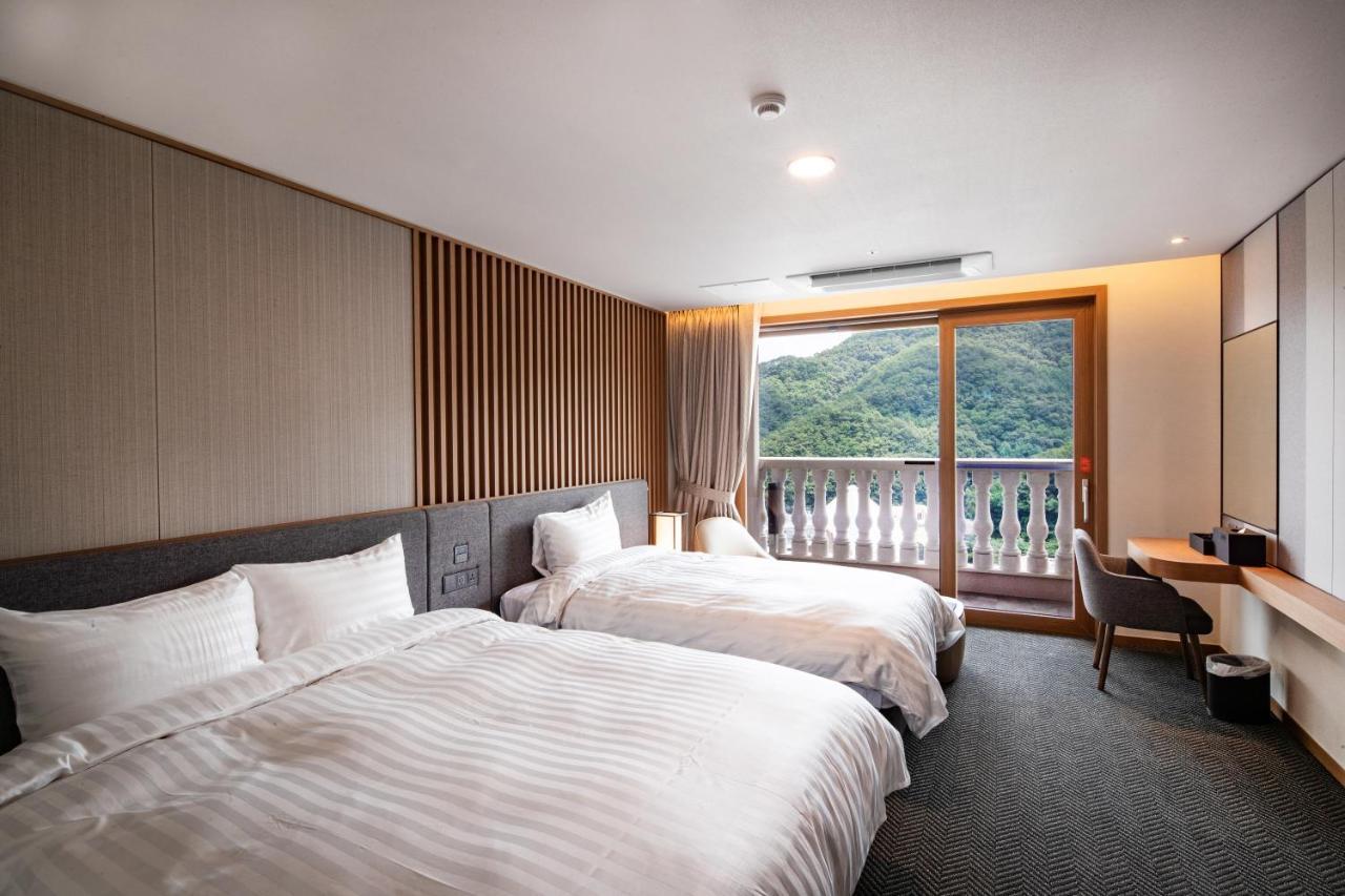 Vivaldi Park Hotell Hongcheon Rum bild