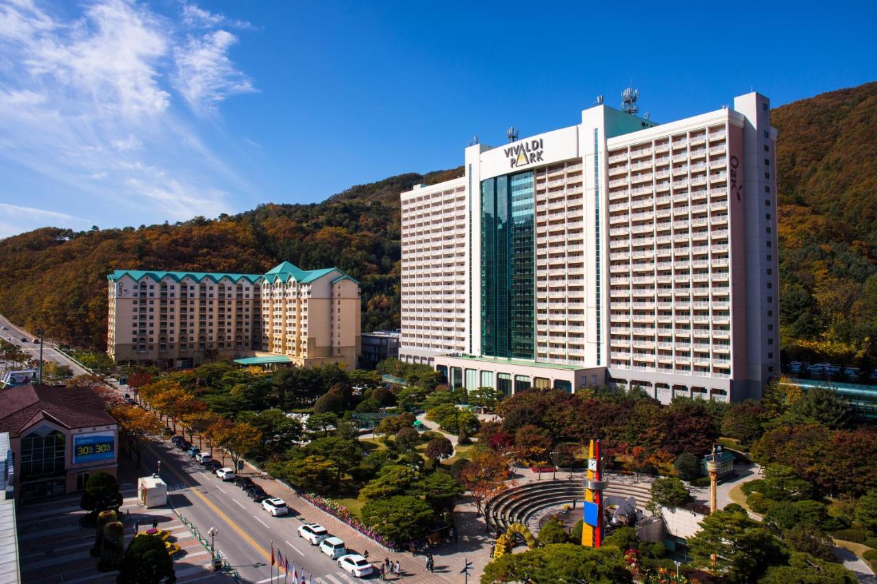 Vivaldi Park Hotell Hongcheon Exteriör bild